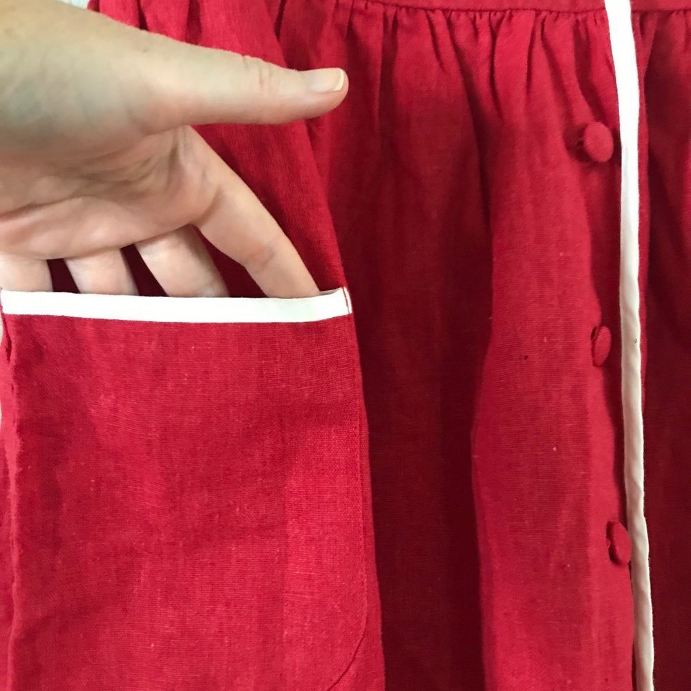 Red and White Linen Mini With Pockets Sz M - Picture 4 of 6